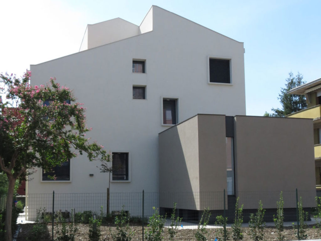 Ristrutturazione edificio plurifamiliare urbano